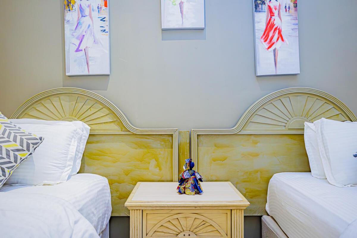 Ocean Villa Heights Brufut エクステリア 写真