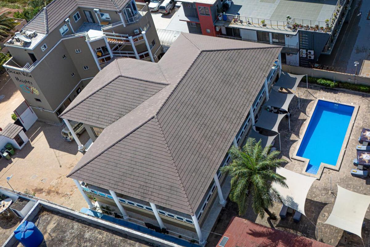 Ocean Villa Heights Brufut エクステリア 写真