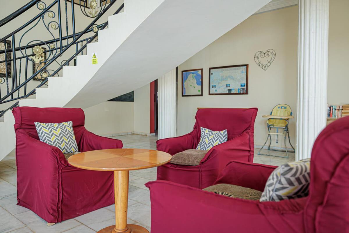 Ocean Villa Heights Brufut エクステリア 写真